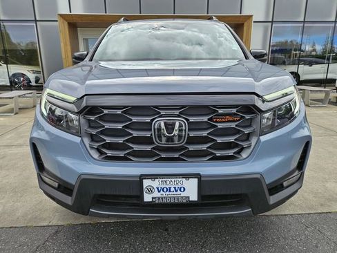 Used 2024 Honda Passport TrailSport image 2