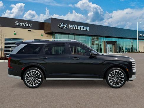 Certified 2026 Hyundai Palisade Calligraphy AWD/4WD image 7