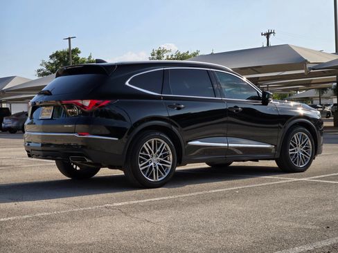 Used 2023 Acura MDX SH-AWD w/ Advance Package image 4