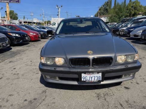 Used 2001 BMW 740i RWD image 2
