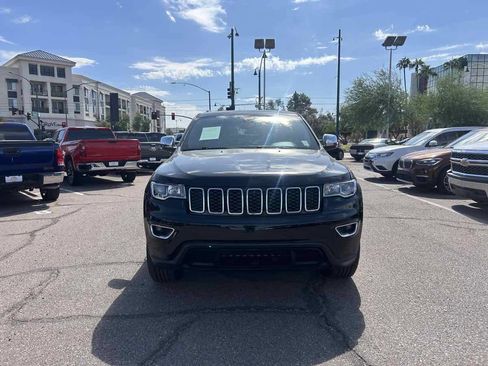 Used 2020 Jeep Grand Cherokee Limited w/ Luxury Group II image 4