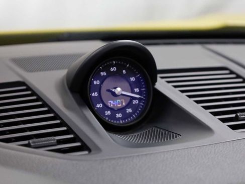 Certified 2022 Porsche 911 Carrera RWD image 19