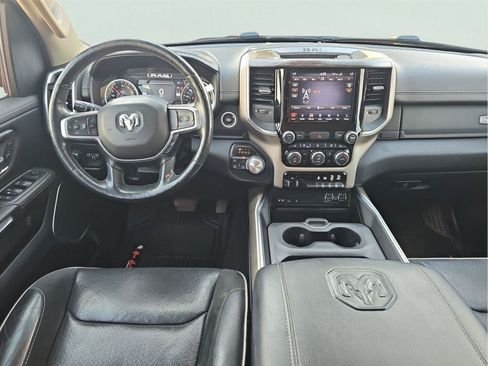 Used 2019 RAM 1500 Laramie AWD/4WD image 16