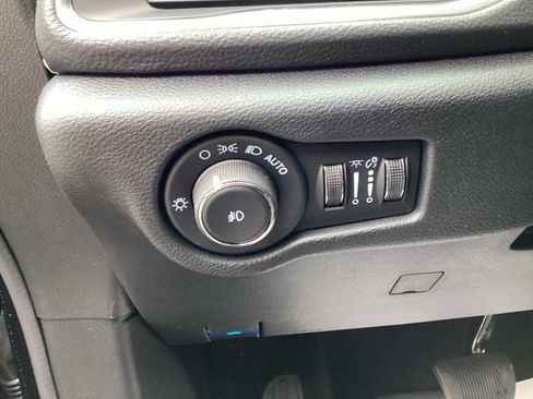 New 2026 Chrysler Pacifica Limited w/ S Appearance Package image 28