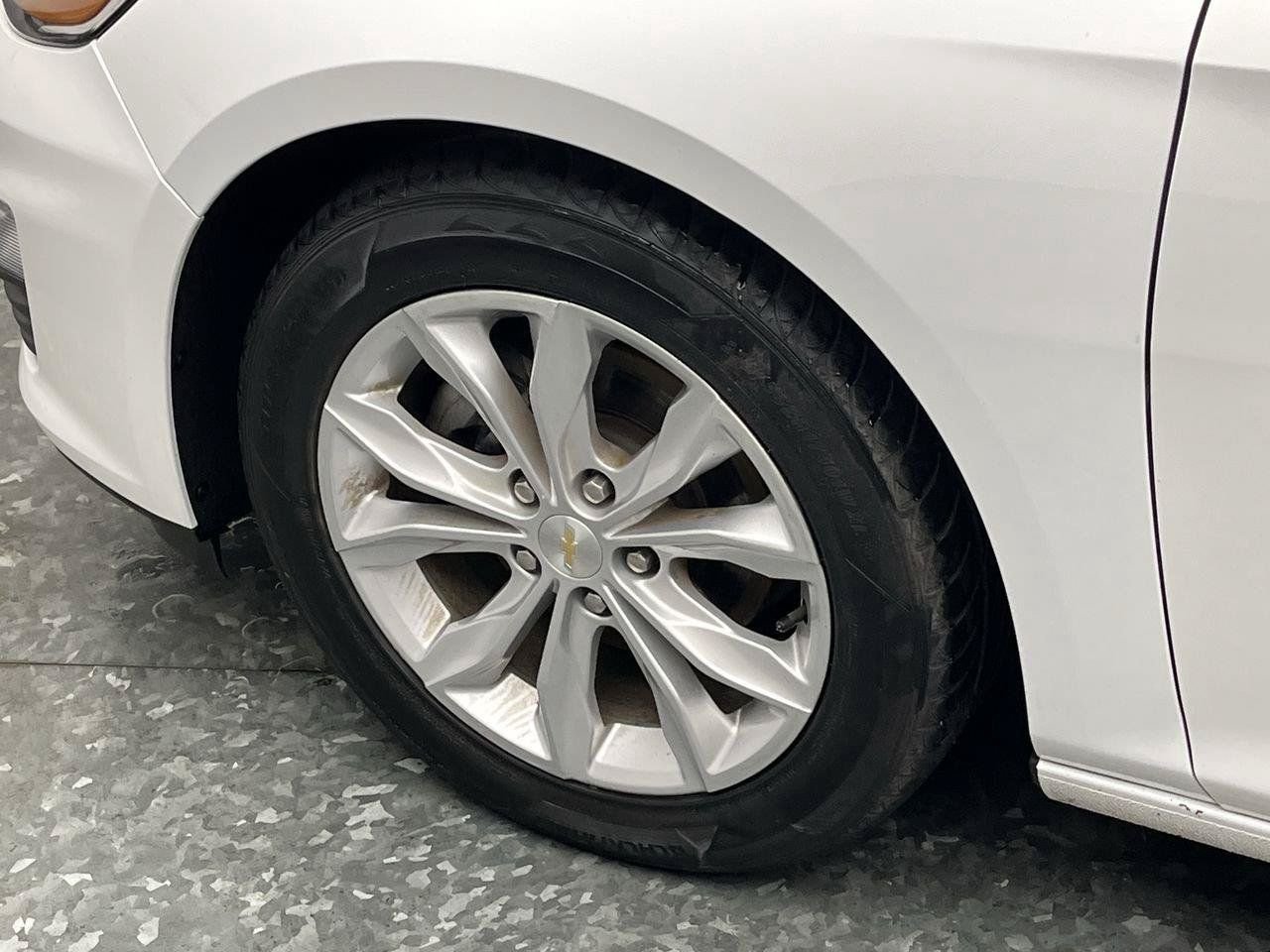 Used 2023 Chevrolet Malibu LT FWD image 29