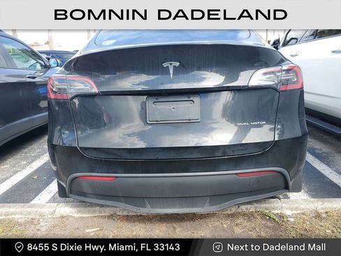 Used 2023 Tesla Model Y Long Range image 5