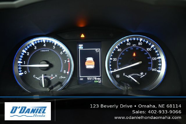 Used 2019 Toyota Highlander XLE w/ Protection Package #3 AWD/4WD image 28