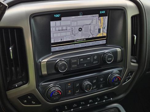 Used 2018 GMC Sierra 1500 Denali w/ Denali Ultimate Package AWD/4WD image 22