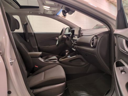 Used 2023 Hyundai Kona SEL w/ Convenience Package image 10
