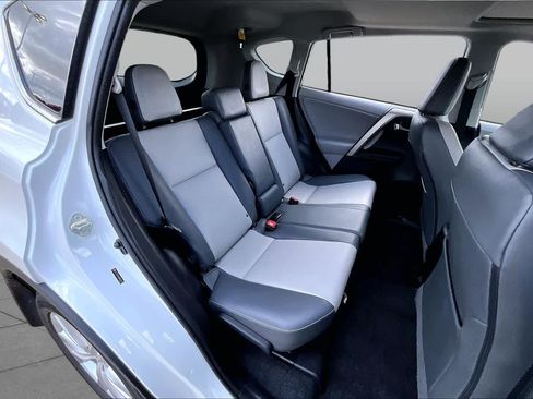 Used 2013 Toyota RAV4 Limited FWD image 21