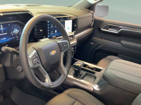 Used 2026 Chevrolet Silverado 1500 LTZ w/ LTZ Premium Package AWD/4WD image 22