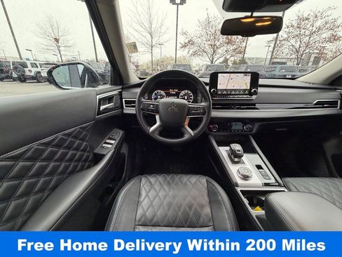 Used 2023 Mitsubishi Outlander SEL image 17