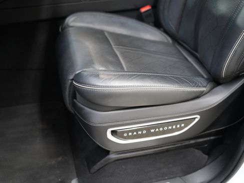 Used 2022 Jeep Grand Wagoneer Series II image 26