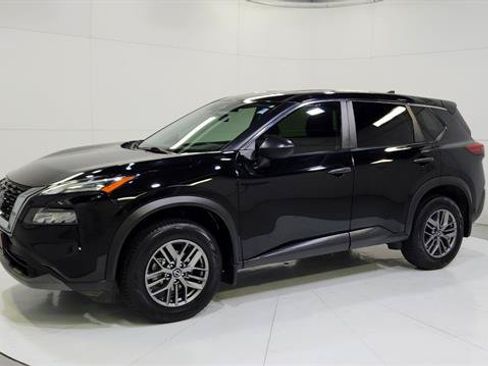 Used 2023 Nissan Rogue S AWD/4WD image 3
