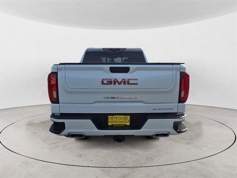 Used 2022 GMC Sierra 1500 Denali image 4