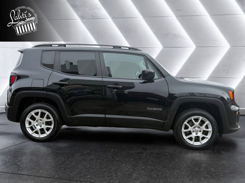 Certified 2020 Jeep Renegade Latitude w/ Cold Weather Group image 6