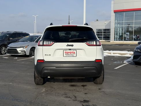 Used 2023 Jeep Cherokee Altitude Lux image 8