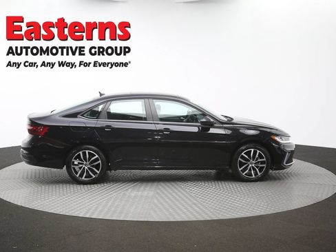 Used 2025 Volkswagen Jetta SE FWD image 45