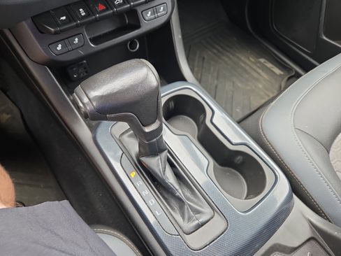 Used 2019 Chevrolet Colorado Z71 AWD/4WD image 23