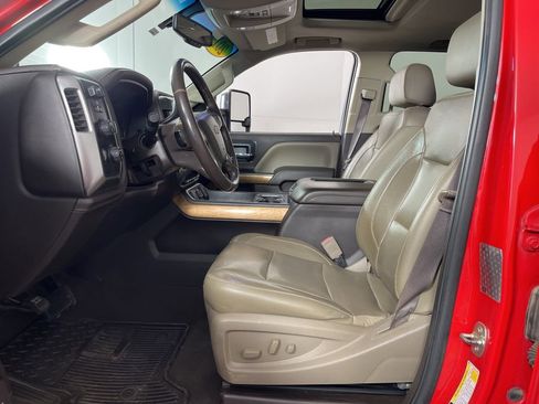 Used 2019 Chevrolet Silverado 3500 LTZ w/ Duramax Plus Package image 23