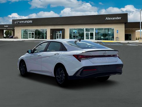 New 2026 Hyundai Elantra Sport FWD image 5