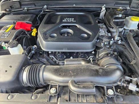 Used 2021 Jeep Wrangler Unlimited Rubicon 4xe image 22