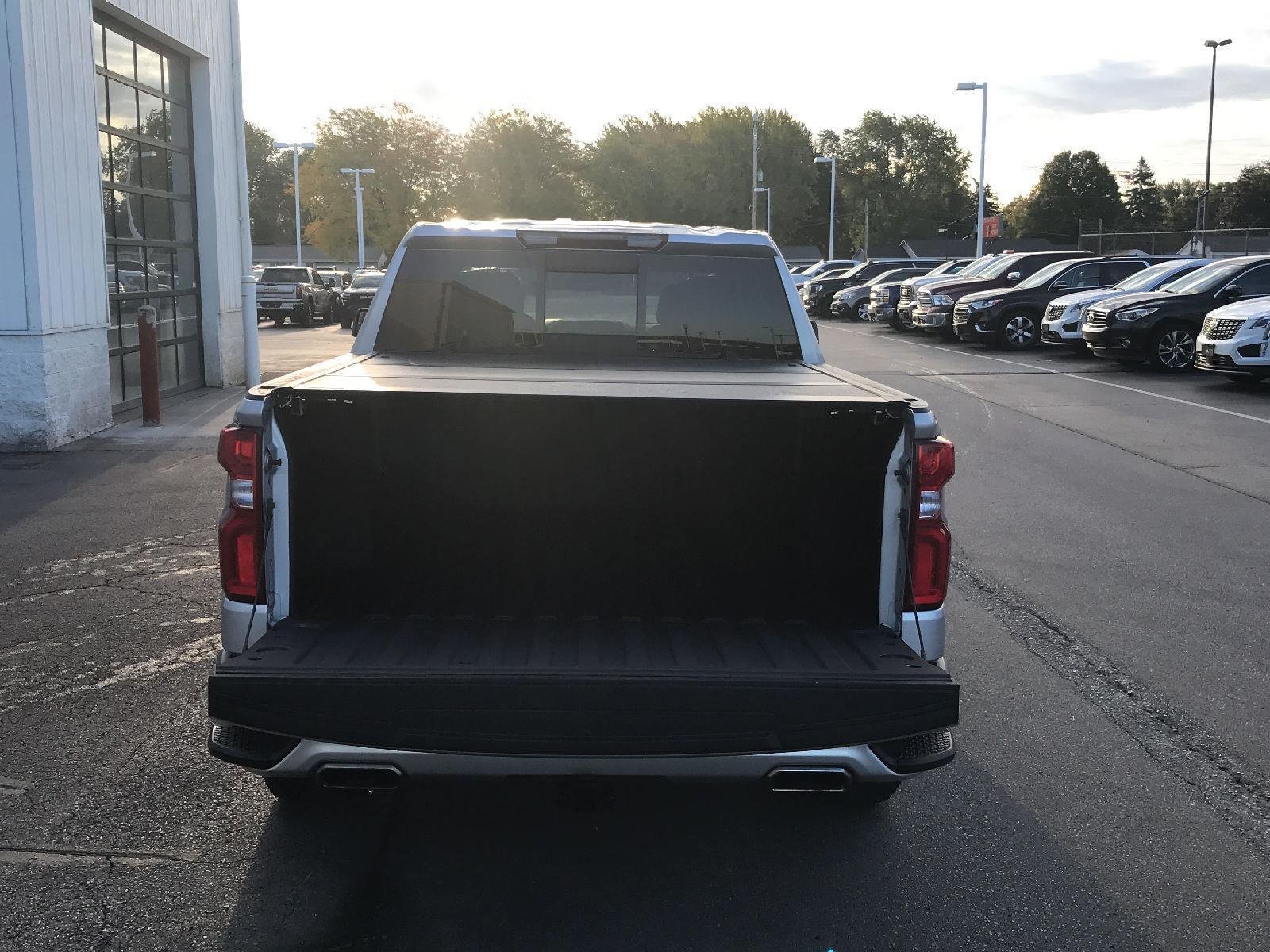 Used 2020 Chevrolet Silverado 1500 RST AWD/4WD image 12