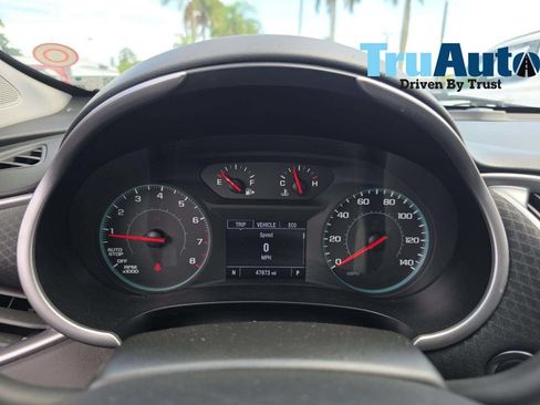 Used 2025 Chevrolet Malibu LT FWD image 7