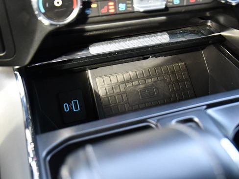 Used 2022 Ford F150 Lariat w/ Equipment Group 502A High AWD/4WD image 32