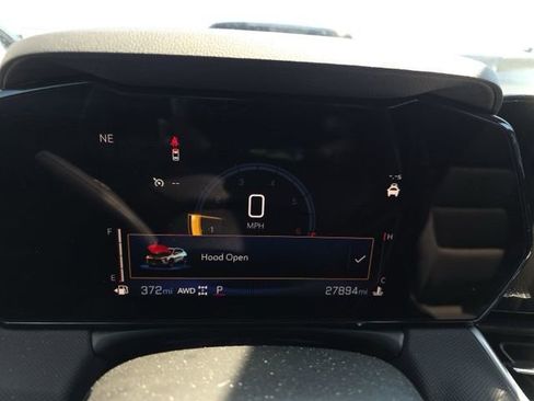 Used 2025 Chevrolet TrailBlazer LT AWD/4WD image 13