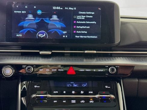 Used 2024 Kia Carnival SX Prestige FWD image 16