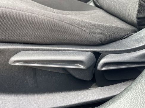 Used 2025 Honda Accord LX image 24