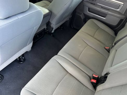 Used 2017 RAM 3500 SLT RWD image 12