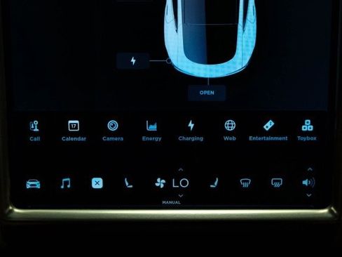 Used 2015 Tesla Model S 85D image 28