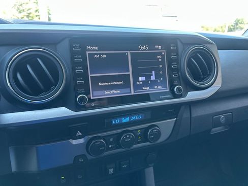 Used 2022 Toyota Tacoma SR5 w/ Technology Package RWD image 24