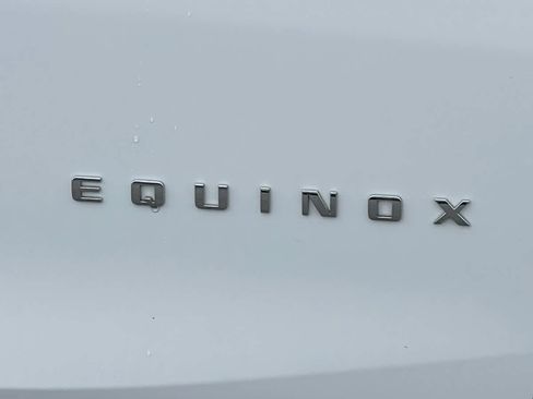 Used 2024 Chevrolet Equinox LT AWD/4WD image 10