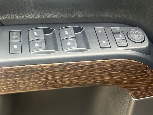 Used 2018 GMC Sierra 1500 Denali w/ Denali Ultimate Package image 24