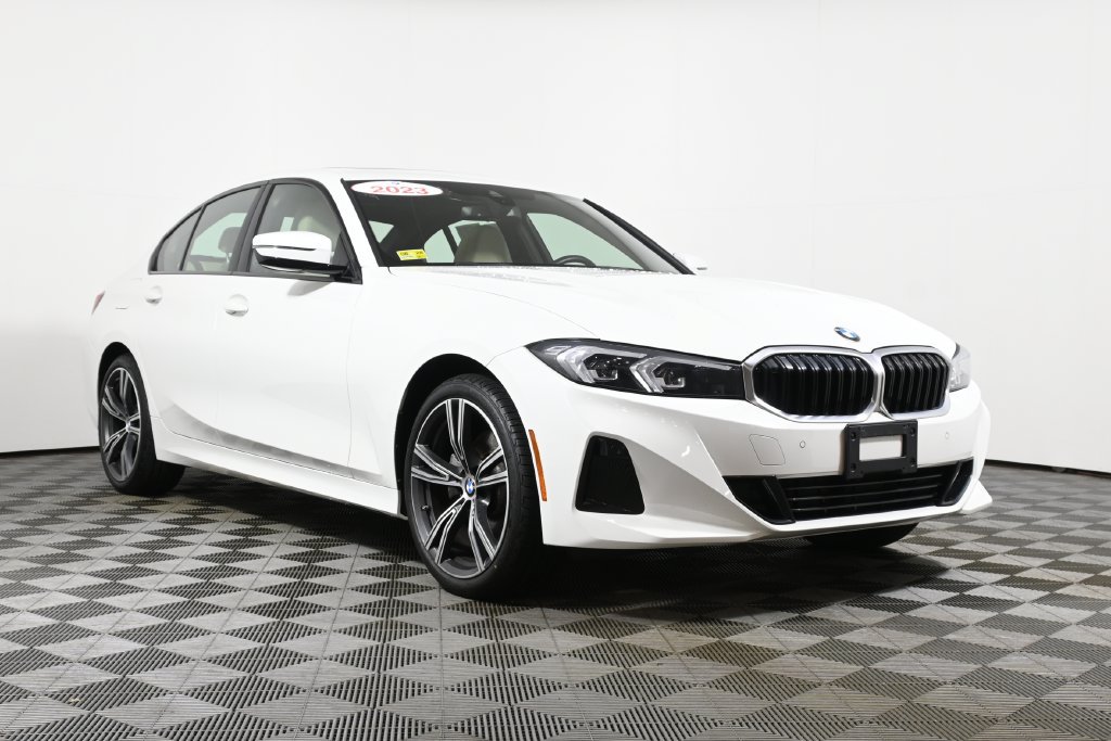 Certified 2023 BMW 330i xDrive Sedan w/ Driving Assistance Package AWD/4WD image 9