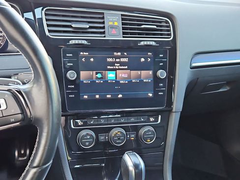 Used 2019 Volkswagen Golf R 4-Door AWD/4WD image 27