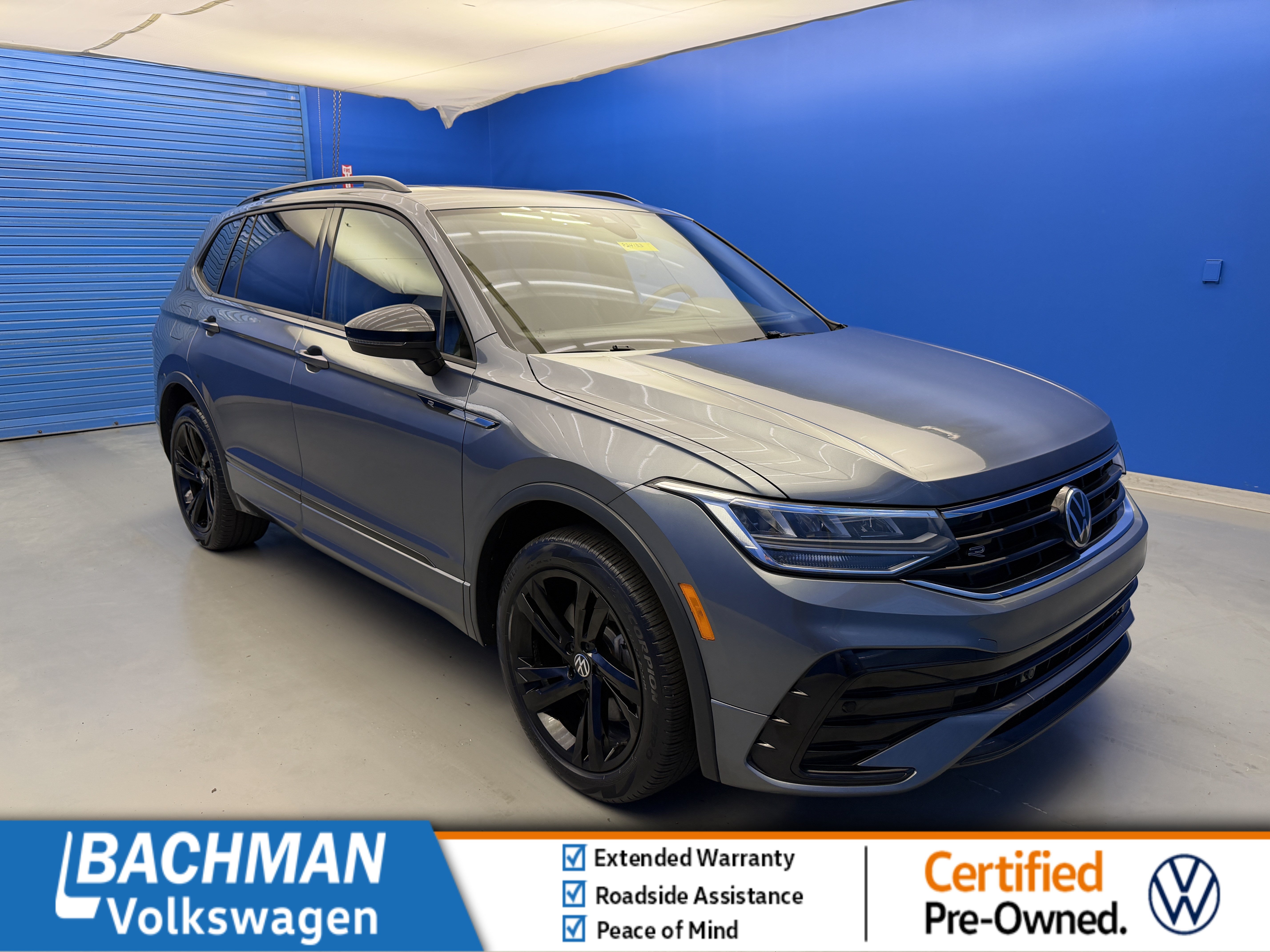 Certified 2023 Volkswagen Tiguan SE R-Line FWD image 1