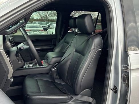 Used 2020 Ford Expedition XLT w/ Equipment Group 202A image 21