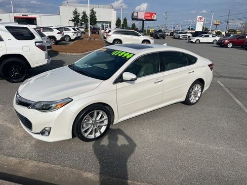 Used 2013 Toyota Avalon Limited image 1