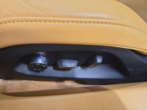 Used 2020 Chevrolet Corvette Stingray Premium Conv w/ 3LT Preferred Equipment Group RWD image 17
