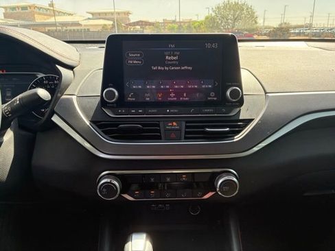 Certified 2023 Nissan Altima 2.5 SR FWD image 18