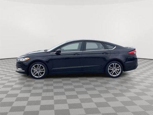Certified 2017 Ford Fusion SE w/ Equipment Group 201A FWD image 2