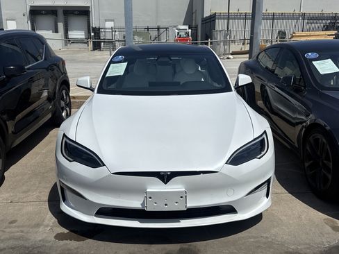 Used 2022 Tesla Model S AWD/4WD image 2