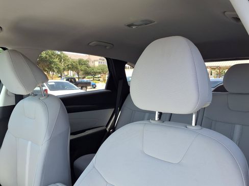 Certified 2025 Hyundai Tucson SEL FWD image 15
