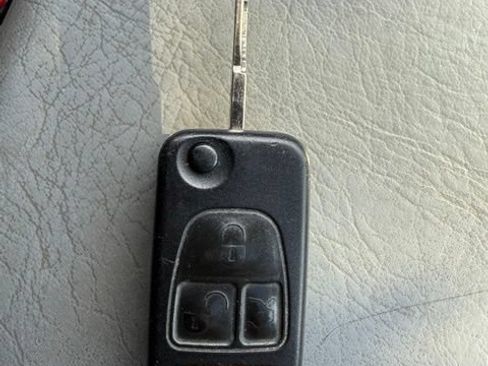 Used 2000 Mercedes-Benz ML 320 4MATIC image 24