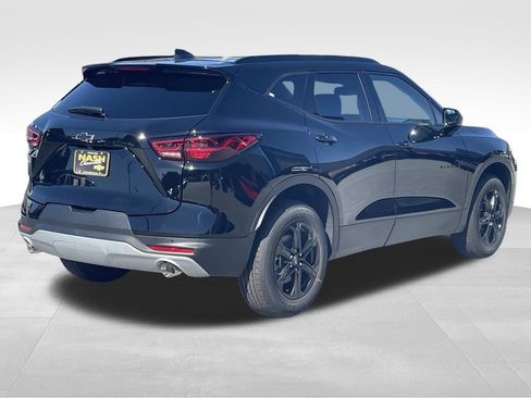 New 2025 Chevrolet Blazer LT w/ Convenience Package image 3
