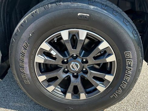 Used 2019 Nissan Titan PRO-4X w/ Pro-4x Utility Package image 19